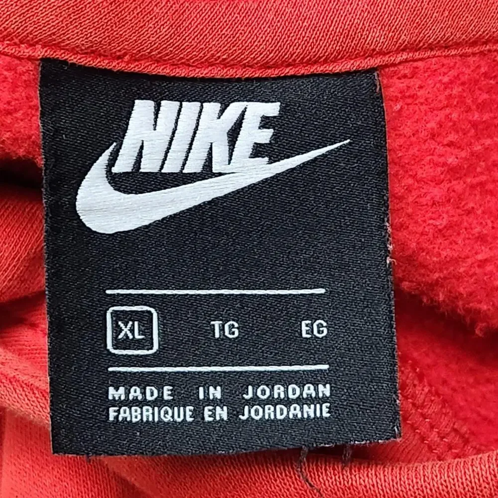 Nike Logo Hoodie Boys XL Red Pullover Fleece Kangaroo Pocket BV0783-661